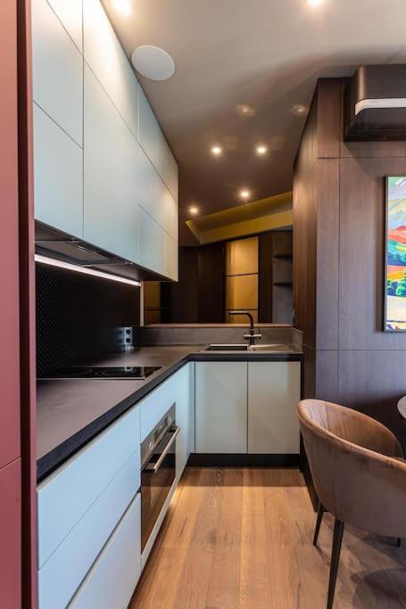 Luxury In The Superb Location Chişinău