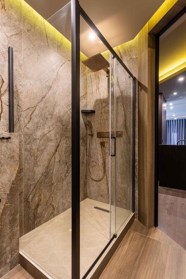 Luxury In The Superb Location Appartamento *